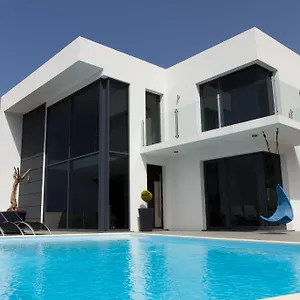 Ferienhaus Luxo & Conforto Calheta (Madeira)